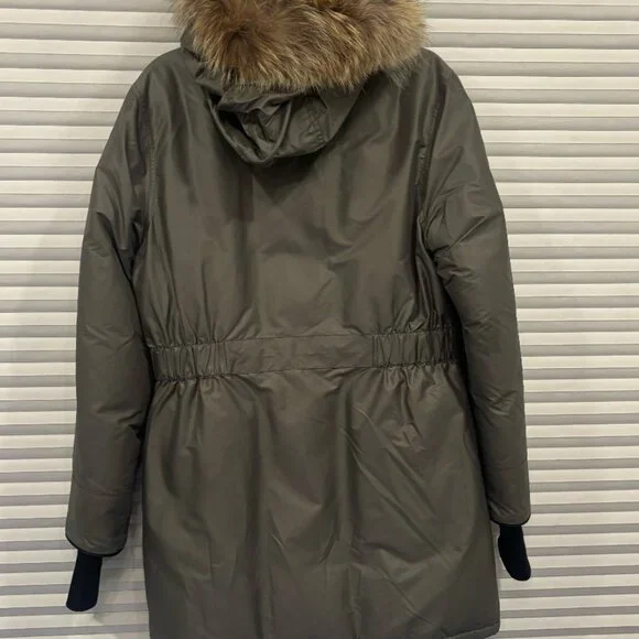 Canada Goose - Women’s Gray Hooded Puffer Parka Coat with Fur Trim – Winter - Picture 6 of 10